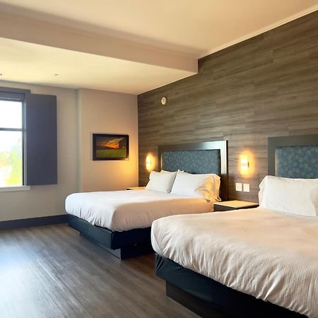 The Oread Lawrence, Tapestry Collection By Hilton Exterior photo
