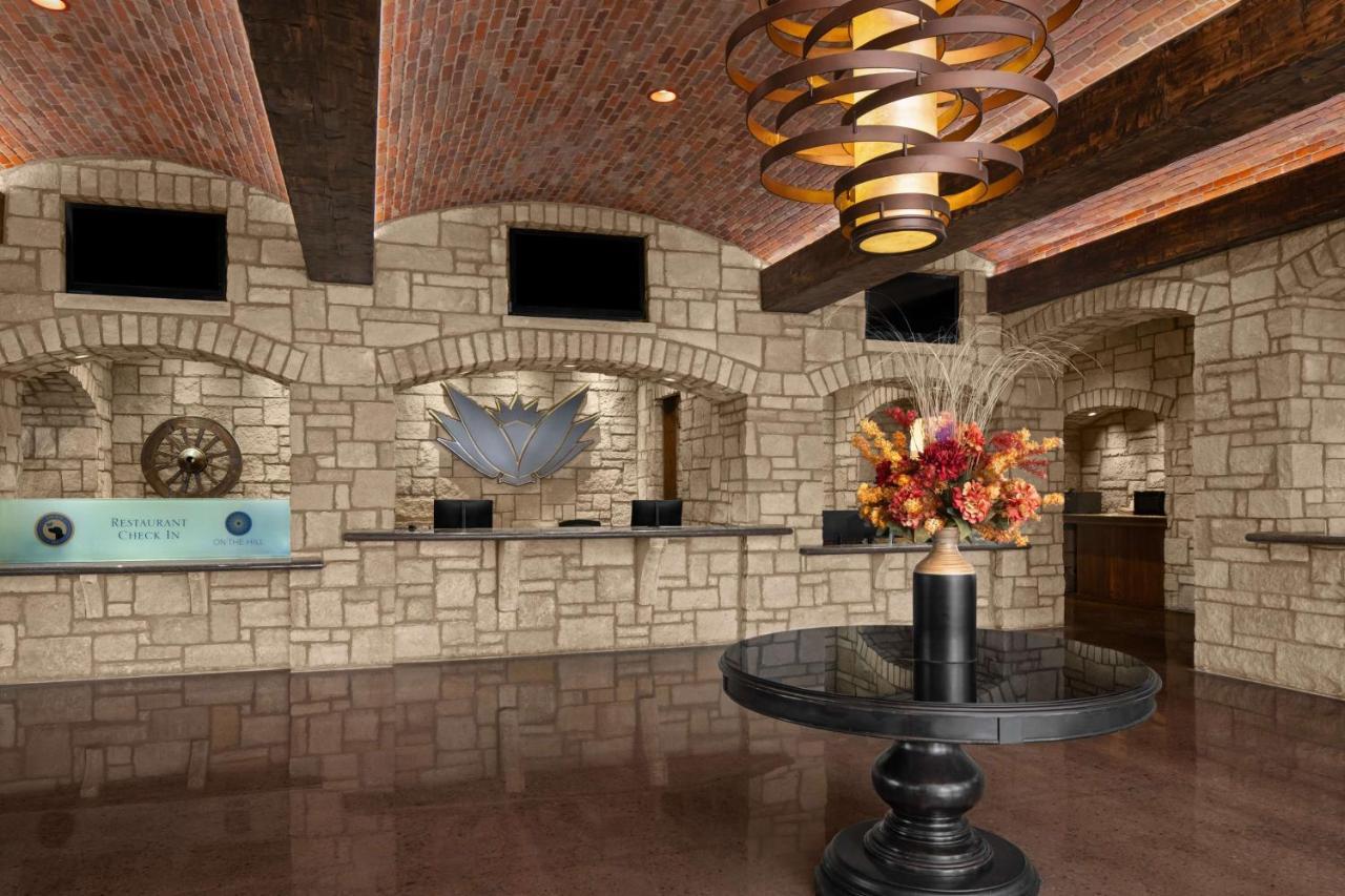 The Oread Lawrence, Tapestry Collection By Hilton Exterior photo