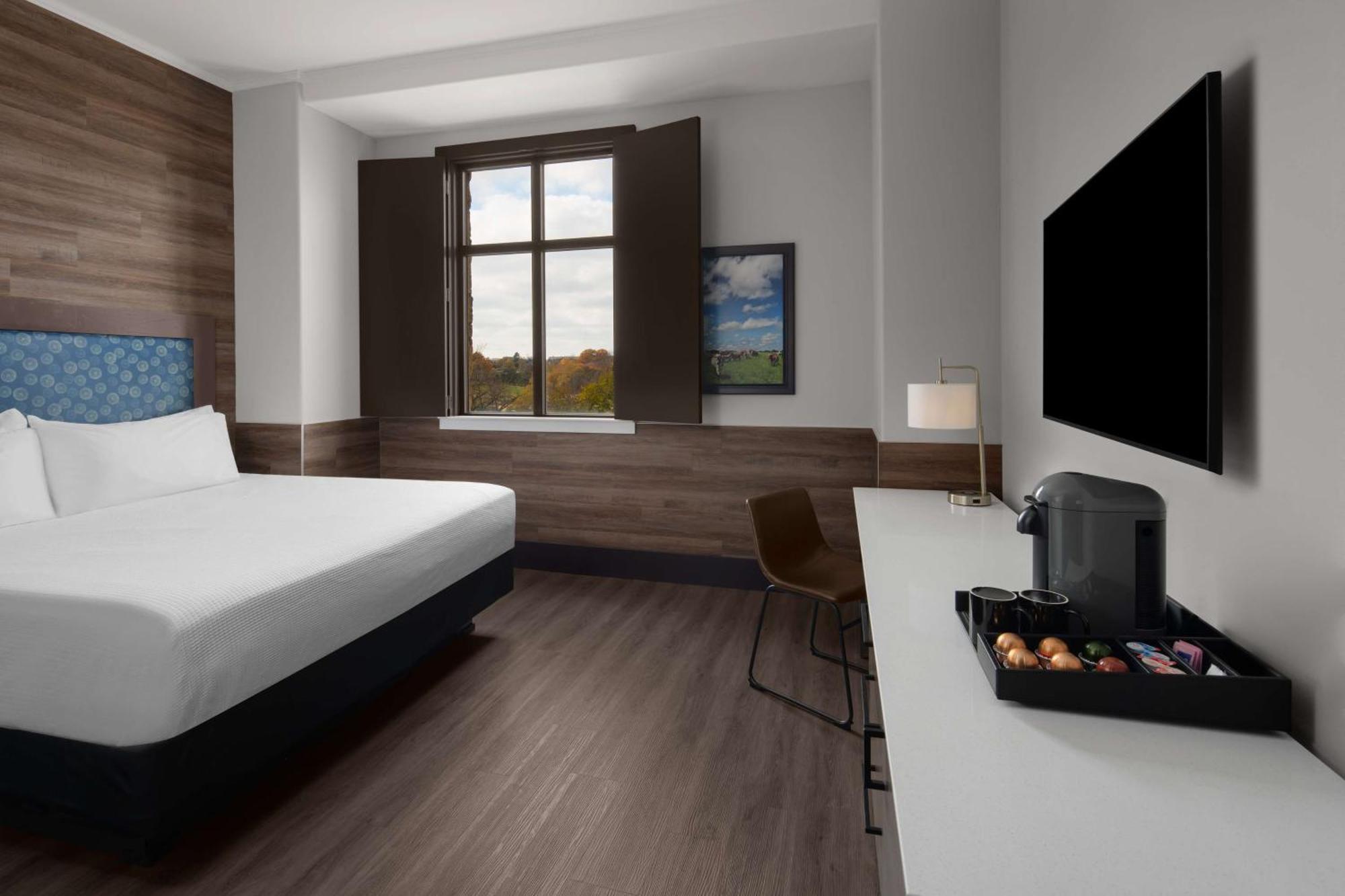 The Oread Lawrence, Tapestry Collection By Hilton Exterior photo