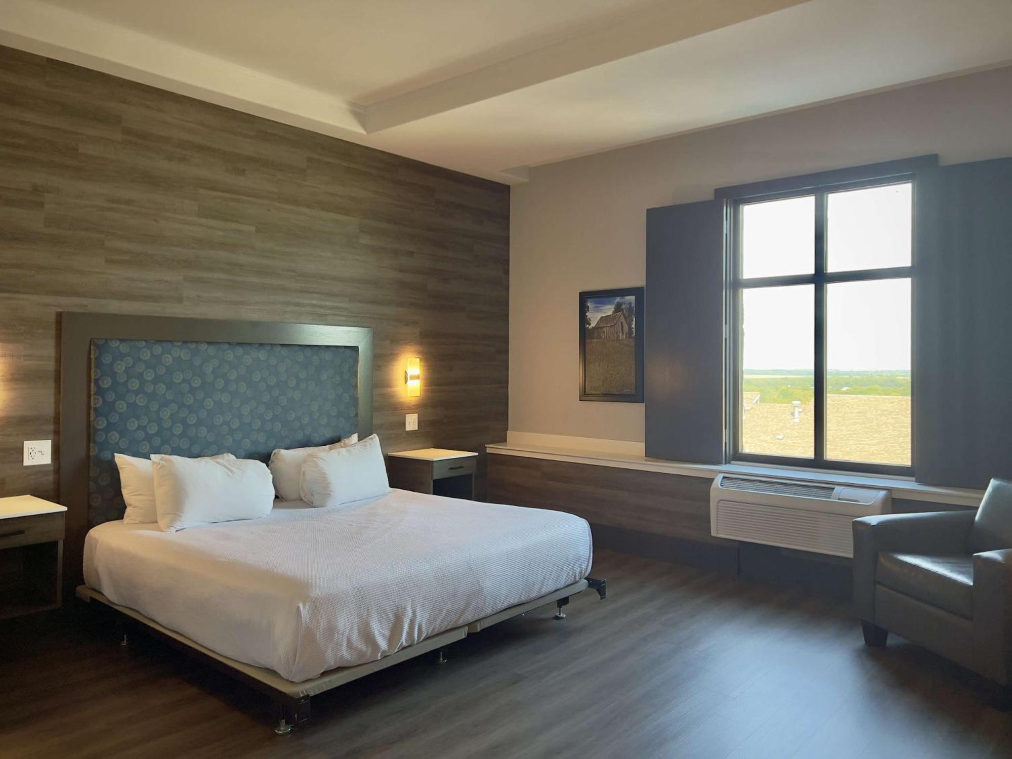 The Oread Lawrence, Tapestry Collection By Hilton Exterior photo
