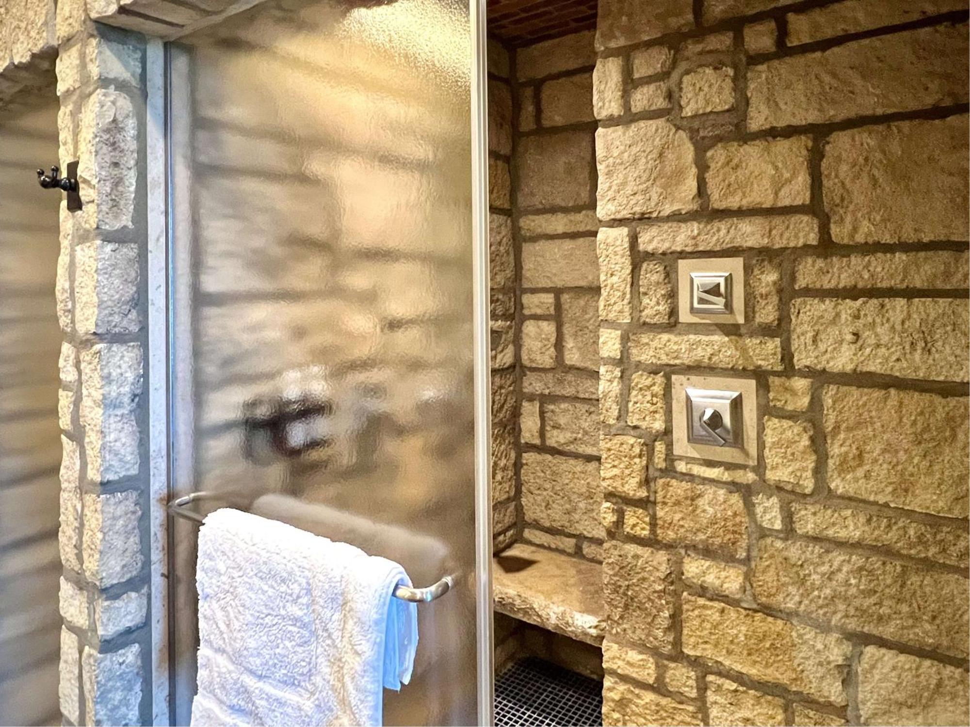 The Oread Lawrence, Tapestry Collection By Hilton Exterior photo